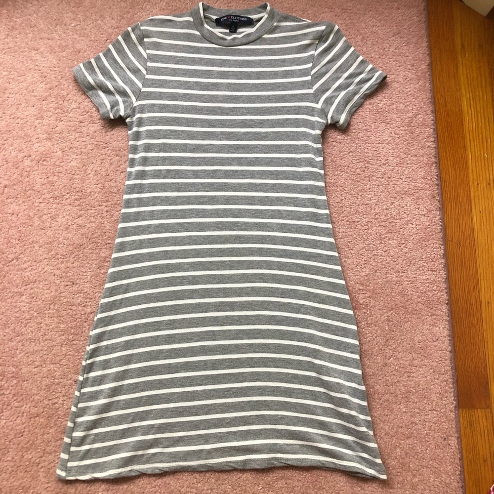 4/20 deal: Stripped dress